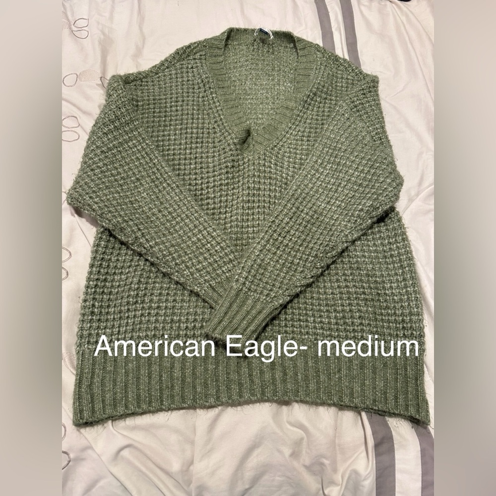 American eagle sweater